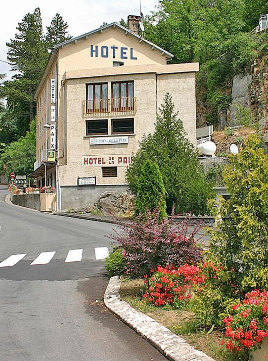 Logis Hotel De La Paix Saint-Nectaire Kültér fotó