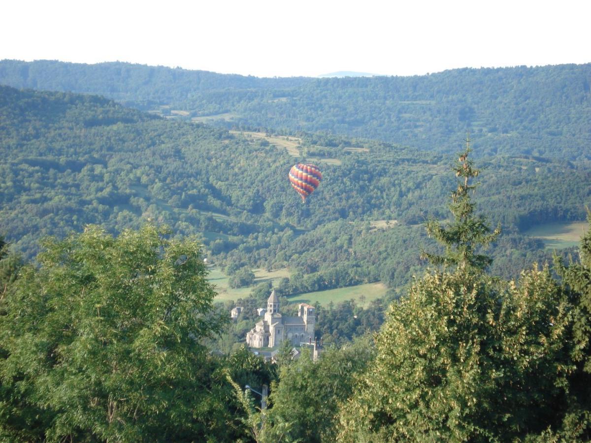 Logis Hotel De La Paix Saint-Nectaire Kültér fotó