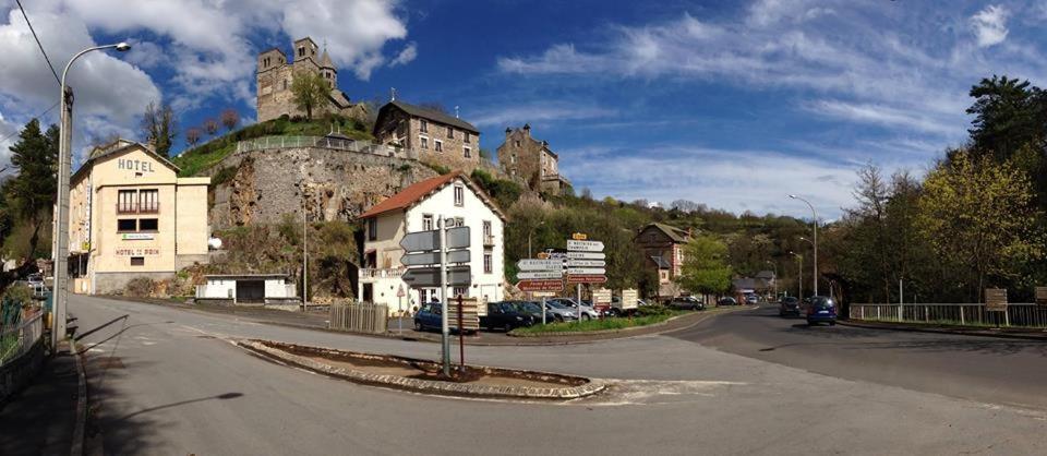 Logis Hotel De La Paix Saint-Nectaire Kültér fotó